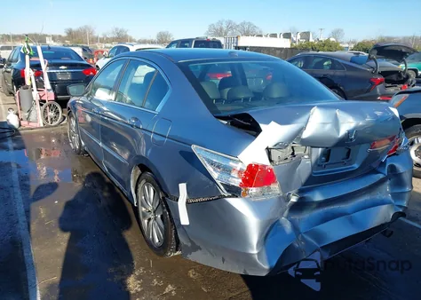 2012 Honda Accord 2.4 Ex-L из США, поврежденный, VIN 1HGCP2F83CA105715